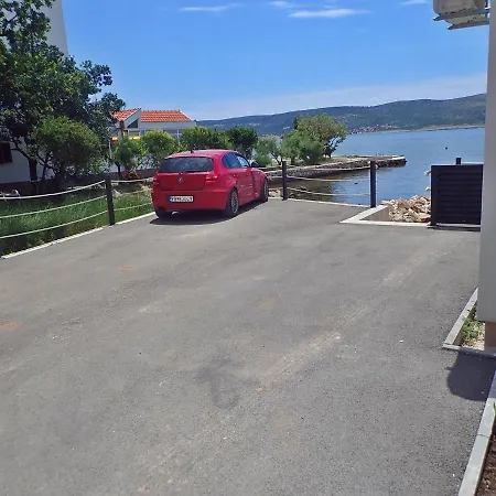 Plava Laguna With Beautiful Seaview Апартаменты Селине
